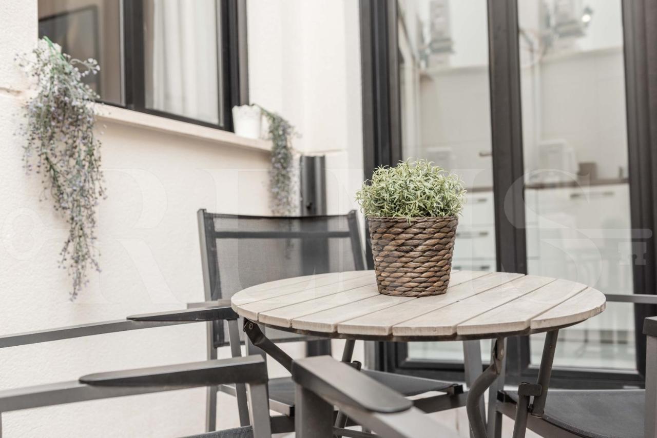 3Br Apartment With Parking And Patio In The Center By Rems Malaga Exterior photo